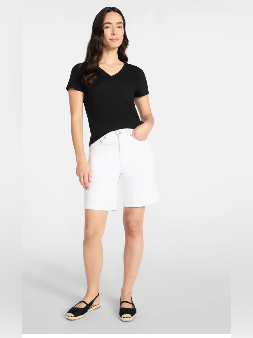 Time and Tru White Bermuda Shorts